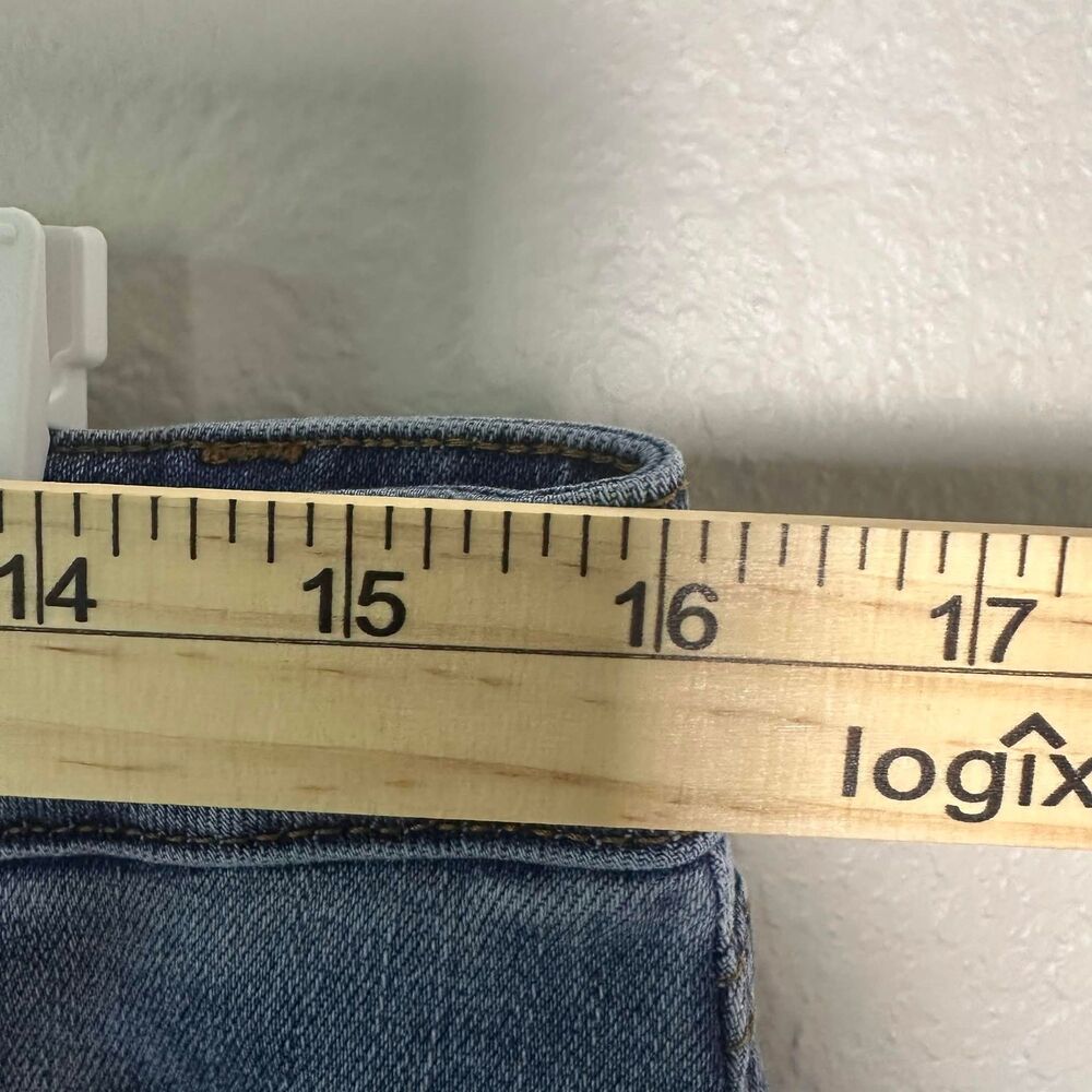Judy Blue 90's Straight Fit Distressed High Rise Stretchy Jeans Size 15/32 - Picture 5 of 6